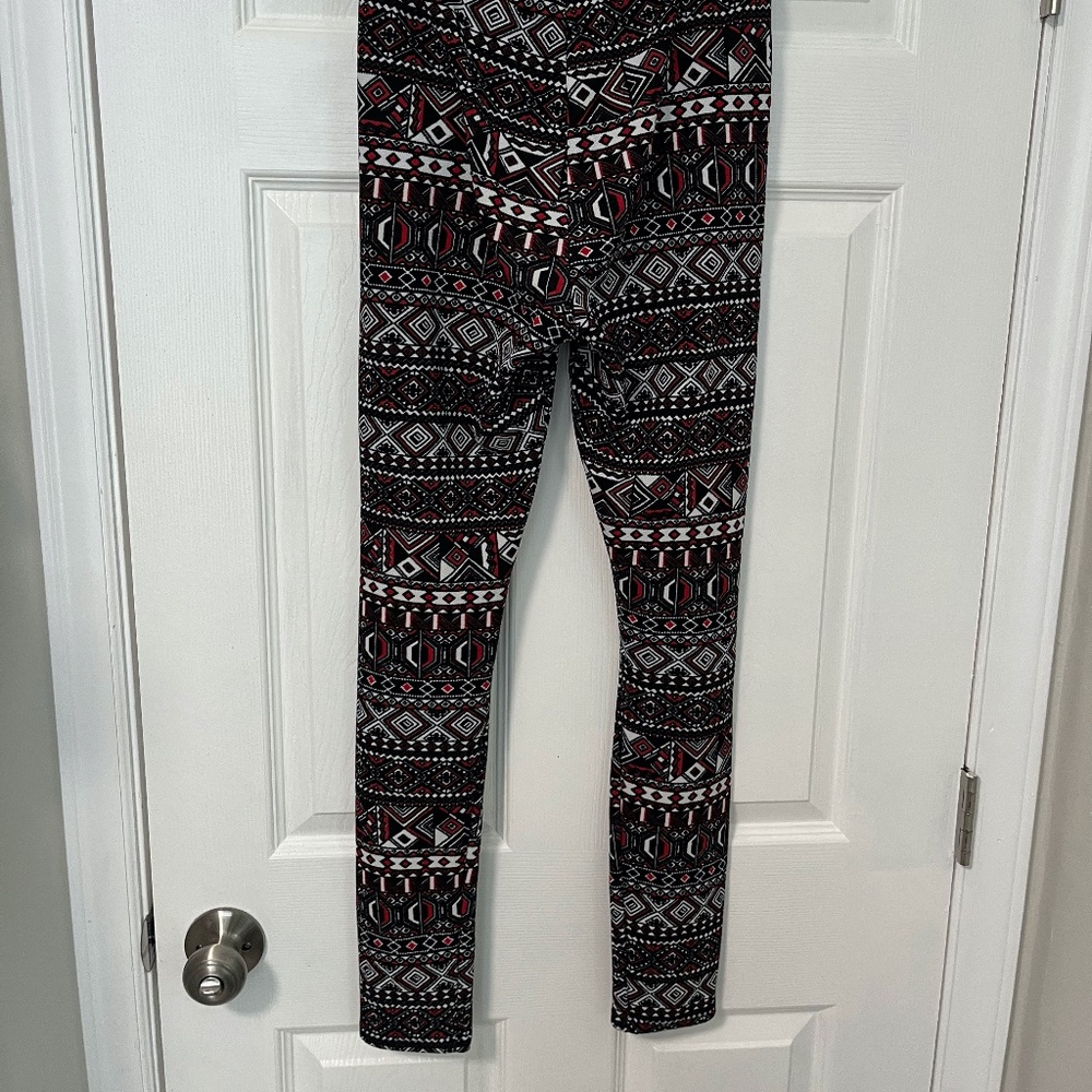 Patterned Leggings - Picture 2 of 4